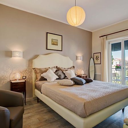 Maryrosy Sorrento Apartment ภายนอก รูปภาพ